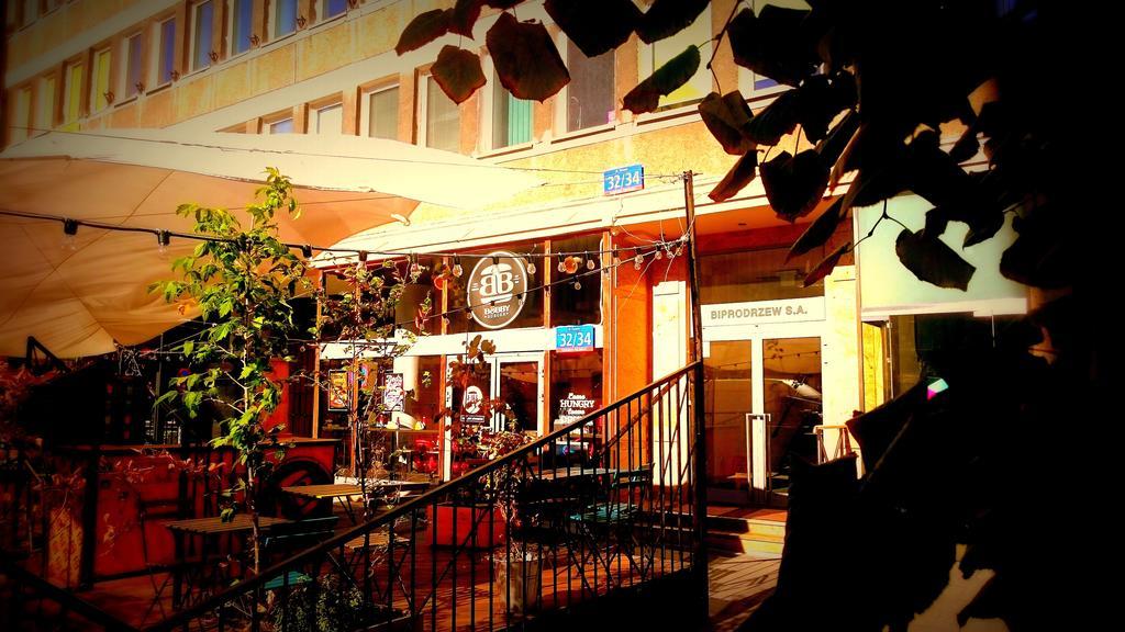 Wdj Hostel Варшава Екстериор снимка