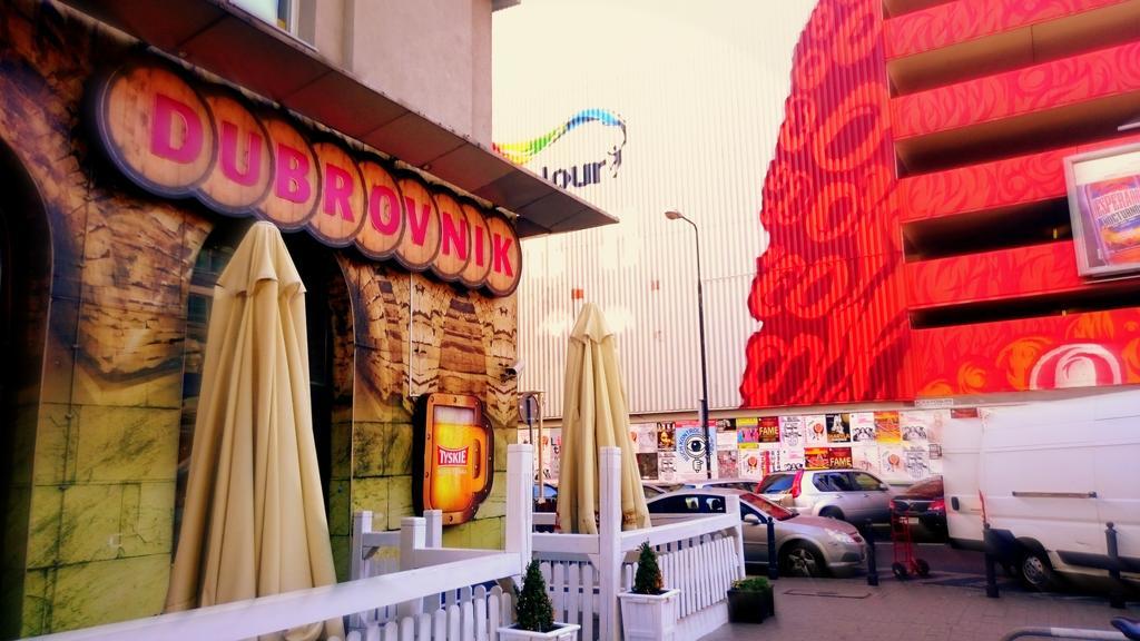 Wdj Hostel Варшава Екстериор снимка