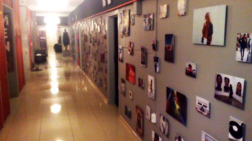 Wdj Hostel Варшава Екстериор снимка