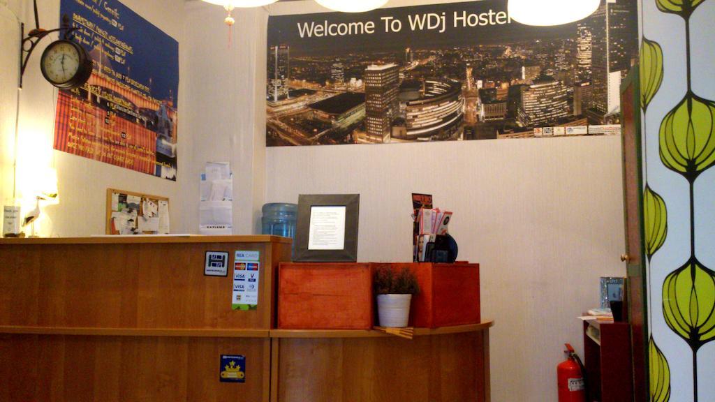 Wdj Hostel Варшава Екстериор снимка